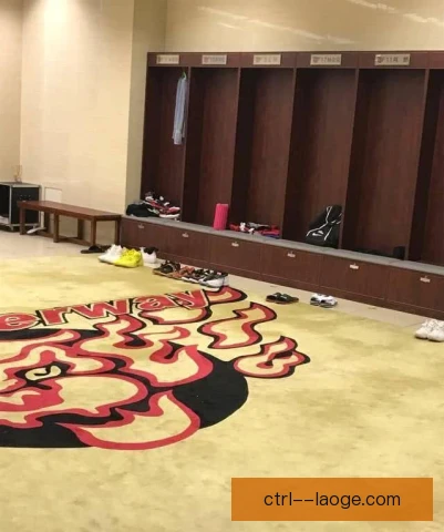 空中优势球队更衣室沟通渠道：用坦诚对话稳住军心